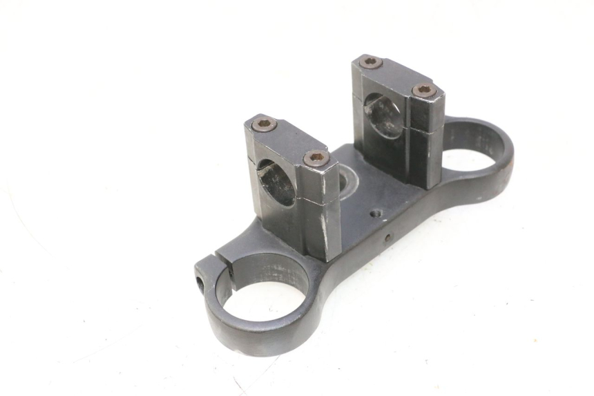 photo de TE FOURCHE SUPERIEUR APOLLO RFZ 140 - Points de fixation