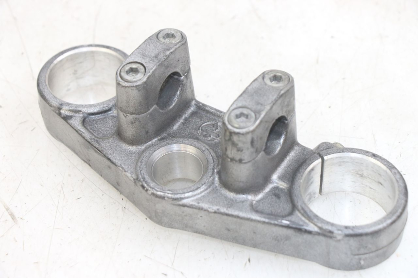 photo de Té FOURCHE SUPERIEUR GILERA RK 50 (1996 - 1999) - Points de fixation