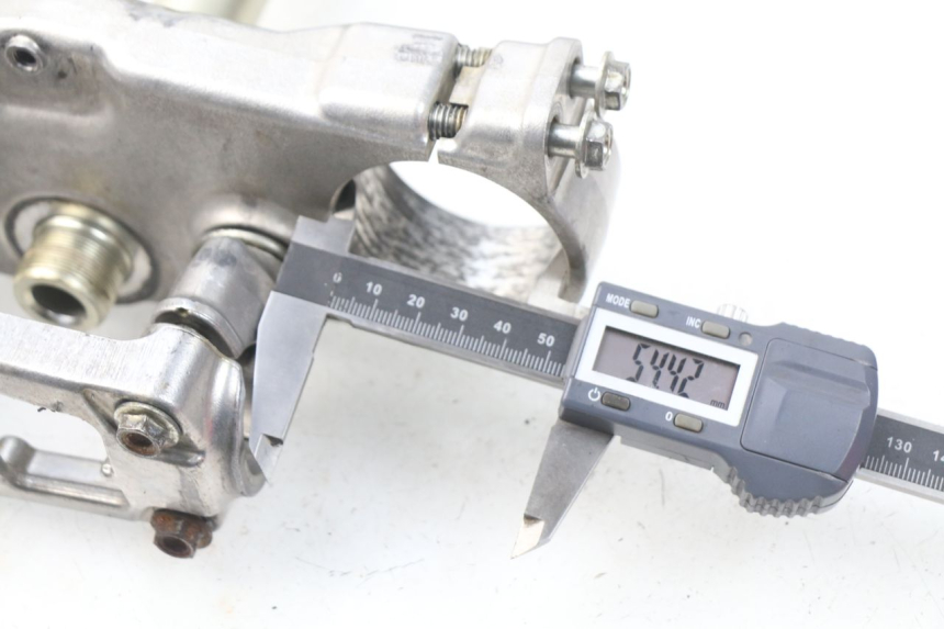 photo de TE FOURCHE SUPERIEUR SUZUKI RMZ RM-Z 450 (2008 - 2011) - Détail de la pièce