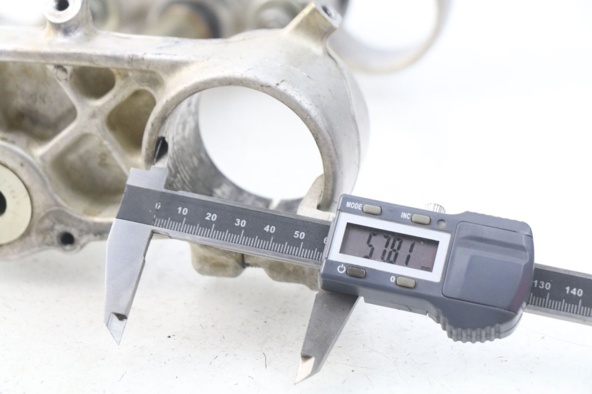 photo de TE FOURCHE SUPERIEUR SUZUKI RMZ RM-Z 450 (2008 - 2011) - Zoom état d’usage