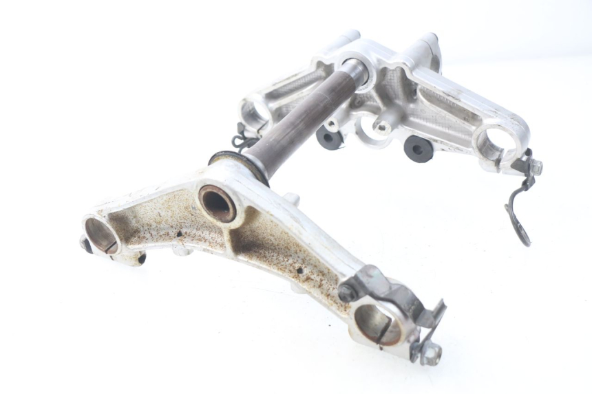 photo de TE FOURCHE SUPERIEUR SUZUKI RV VAN VAN 125 (2003 - 2008) - Gros plan technique