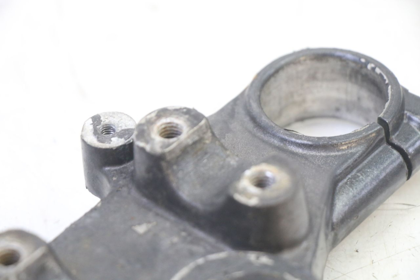 photo de TE FOURCHE SUPERIEUR GILERA SMT SUPERMOTARD 50 (2009 - 2017) - Gros plan technique