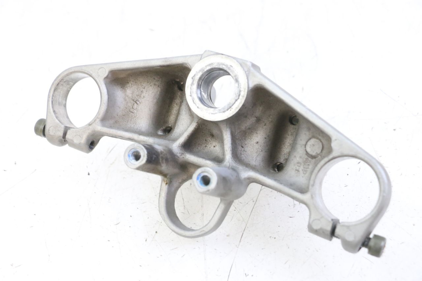 photo de TE FOURCHE SUPERIEUR YAMAHA TDR DELTABOX 125 (1997 - 2003) - Gros plan technique