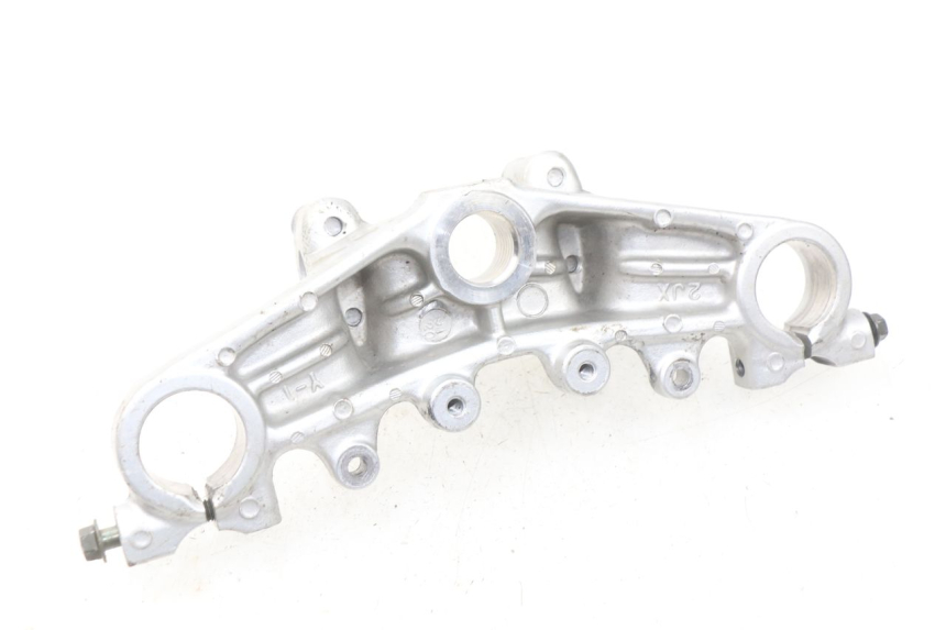 photo de TE FOURCHE SUPERIEUR YAMAHA TW 125 (1998 - 2002) - Zoom état d’usage