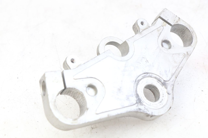 photo de Té FOURCHE SUPERIEUR DAELIM VJ ROADWIN FI 125 (2008 - 2017) - Points de fixation