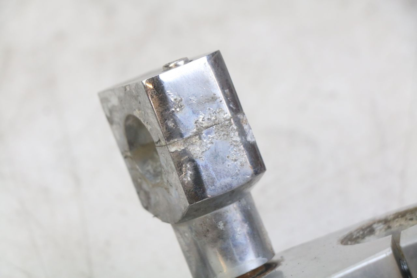 photo de Té FOURCHE SUPERIEUR DAELIM VL DAYSTAR 125 (2000 - 2011) - Autre angle de vue