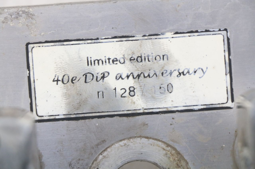 photo de Té FOURCHE SUPERIEUR DAELIM VL DAYSTAR 125 (2000 - 2011) - Points de fixation