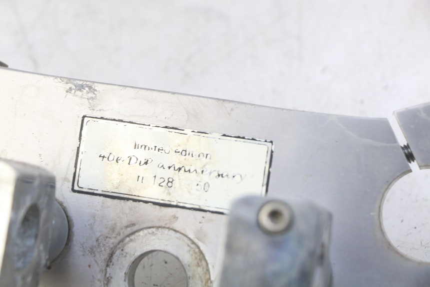 photo de Té FOURCHE SUPERIEUR DAELIM VL DAYSTAR 125 (2000 - 2011) - État de surface