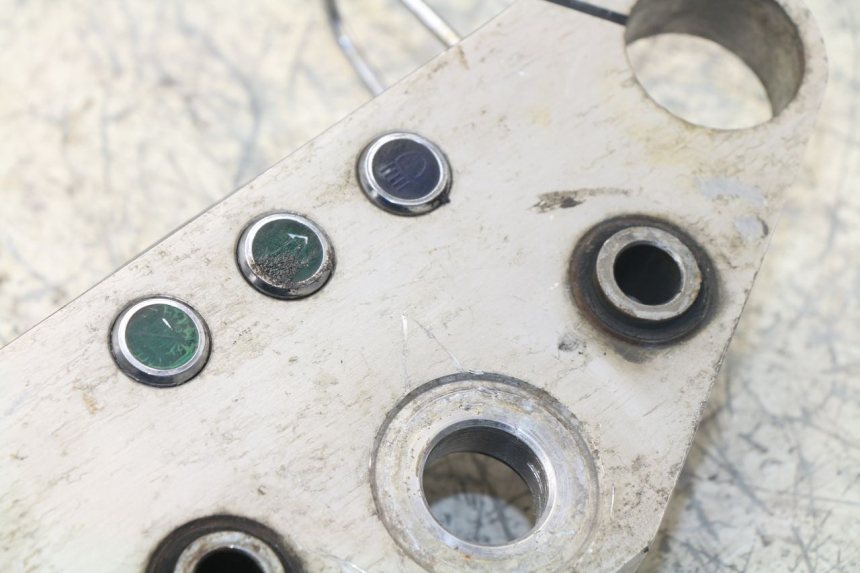 photo de TE FOURCHE SUPERIEUR DAELIM VT 125 (1998 - 2003) - Gros plan technique