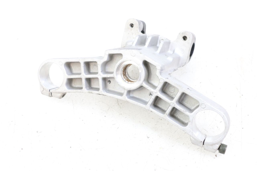 photo de Upper triple clamp KYMCO XCITING 250 (2006 - 2009) - Points de fixation