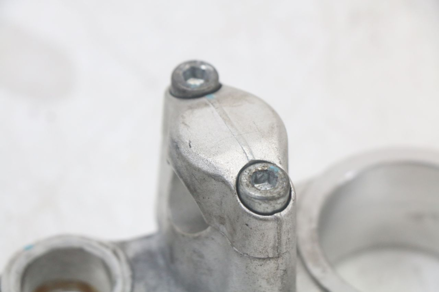 photo de Té FOURCHE SUPERIEUR FANTIC XM PERFORMANCE 2T 50 (2021 - 2022) - Points de fixation