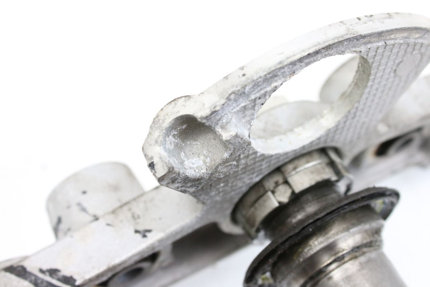 photo de TE FOURCHE SUPERIEUR YAMAHA XP T-MAX TMAX ABS 530 (2012 - 2015) - Gros plan technique