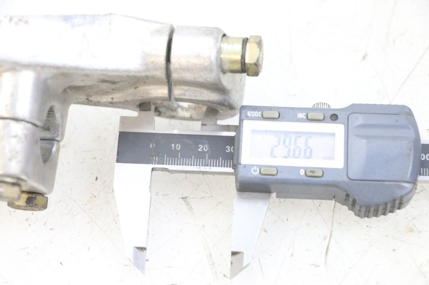 photo de Té FOURCHE SUPERIEUR PEUGEOT XP6 50 (1997 - 2003) - Zoom état d’usage