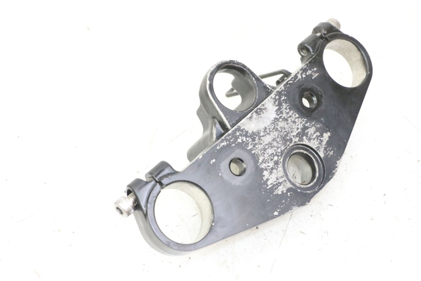photo de TE FOURCHE SUPERIEUR YAMAHA FZS FAZER 600 (2001 - 2003) - Points de fixation