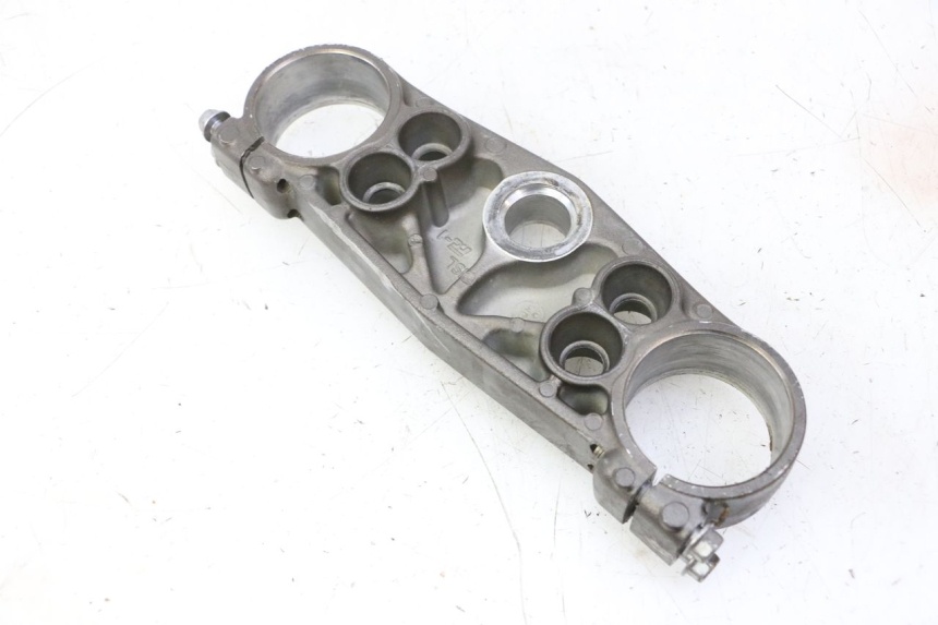 photo de TE FOURCHE SUPERIEUR YAMAHA YZ-F YZF 250 (2014 - 2018) - Gros plan technique