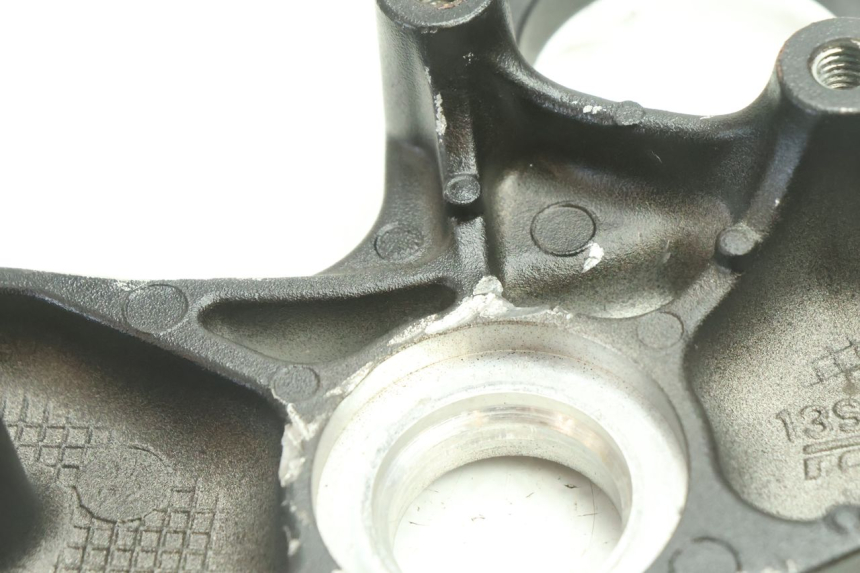 photo de TE FOURCHE SUPERIEUR YAMAHA YZF R6 600 (2008 - 2009) - Points de fixation