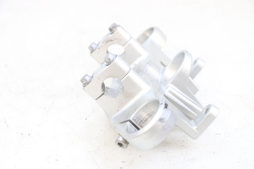 photo de TE FOURCHE SUPERIEUR KAWASAKI ZR 7 750 (1999 - 2004) - Pièce contrôlée