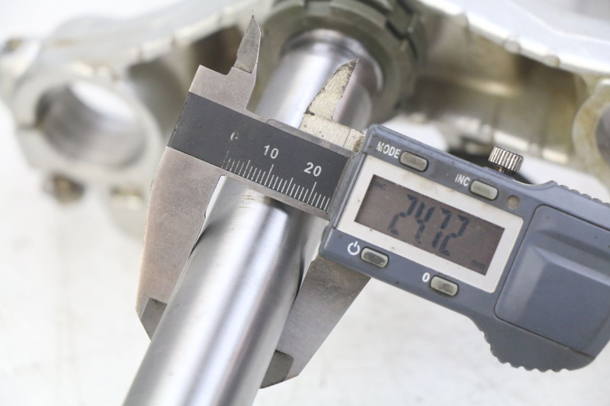 photo de TE FOURCHE YAMAHA TTR 125 (2000 - 2020) - Autre angle de vue