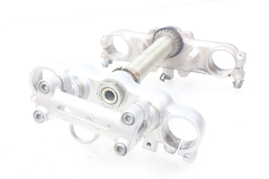 photo de FOURCHE SUZUKI XF FREEWIND 650 (1997 - 2003) - Vue principale