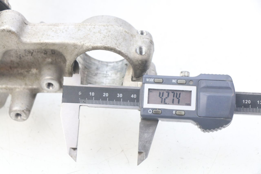 photo de FOURCHE SUZUKI XF FREEWIND 650 (1997 - 2003) - Zoom état d’usage