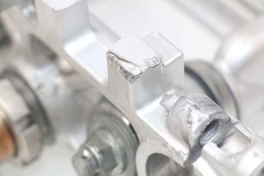 photo de FOURCHE SUZUKI XF FREEWIND 650 (1997 - 2003) - Gros plan technique