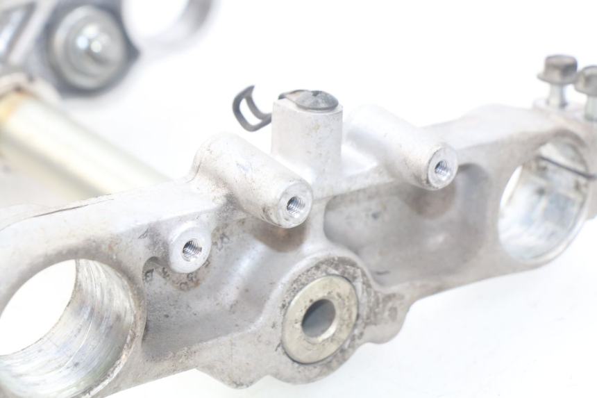 photo de FOURCHE SUZUKI XF FREEWIND 650 (1997 - 2003) - Points de fixation