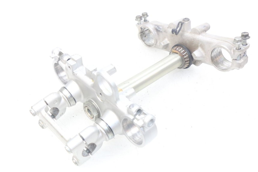 photo de FOURCHE SUZUKI XF FREEWIND 650 (1997 - 2003) - État de surface