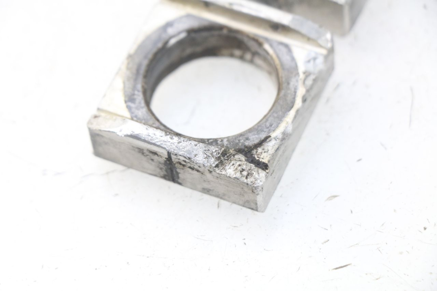 photo de TENDEUR CHAINE HONDA CRF CR-F 450 (2005 - 2008) - Autre angle de vue