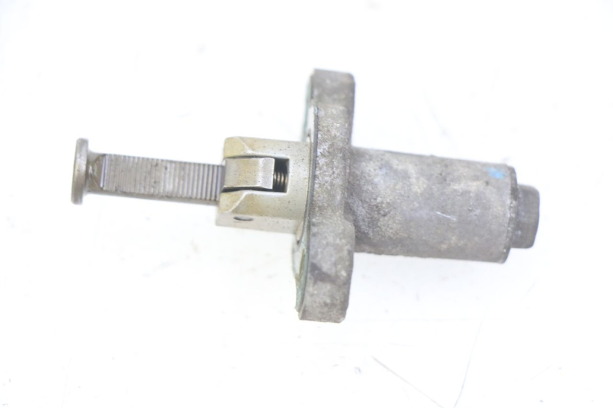 photo de TENDEUR CHAINE DISTRIBUTION SUZUKI BURGMAN 125 (2007 - 2014) - Zoom état d’usage