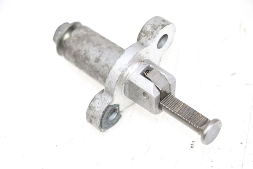 photo de TENDEUR CHAINE DISTRIBUTION SUZUKI BURGMAN 125 (2007 - 2014) - Autre angle de vue