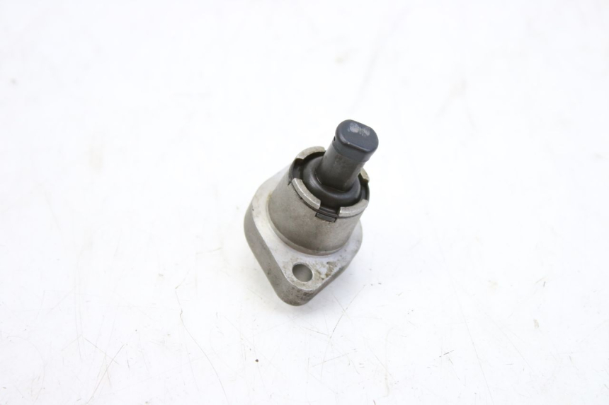 photo de TENDEUR CHAINE DISTRIBUTION PEUGEOT TWEET 125 (2010 - 2017) - Points de fixation