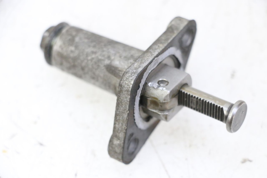 photo de TENDEUR CHAINE DISTRIBUTION YAMAHA X-MAX XMAX 250 (2006 - 2009) - Gros plan technique