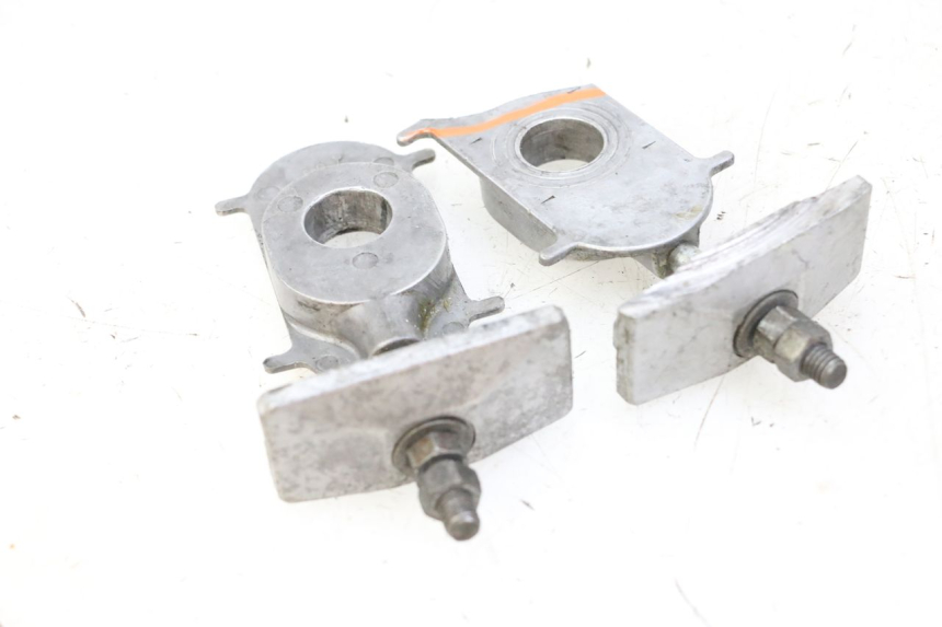 photo de TENDEUR CHAINE YAMAHA FJ 36Y 1100 (1984 - 1985) - Détail de la pièce