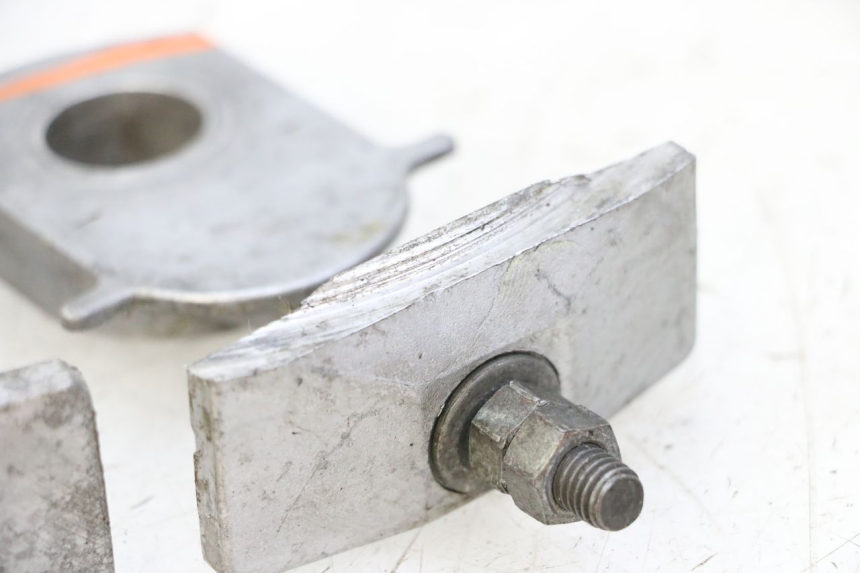 photo de TENDEUR CHAINE YAMAHA FJ 36Y 1100 (1984 - 1985) - Zoom état d’usage