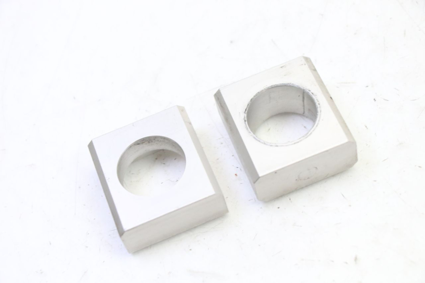 photo de TENDEUR CHAINE YAMAHA FZ6 FAZER S2 600 (2007 - 2011) - Zoom état d’usage