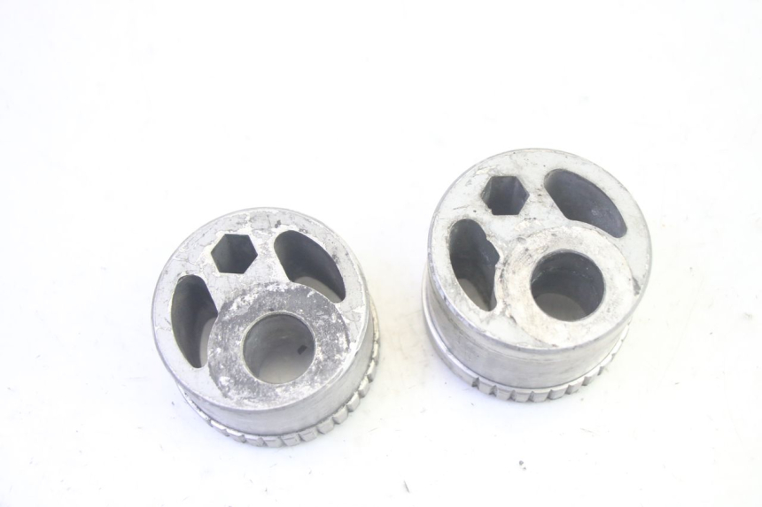 photo de TENDEUR CHAINE KAWASAKI GPZ RX 1000 (1986 - 1988) - Gros plan technique