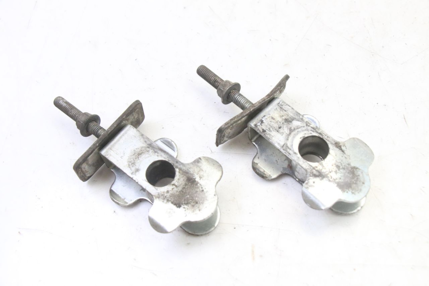 photo de TENDEUR CHAINE SUZUKI GS GSE 500 (2001 - 2003) - Détail de la pièce