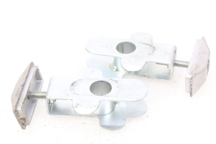 photo de TENDEUR CHAINE SUZUKI GSF N BANDIT 600 (2000 - 2004) - Vue principale