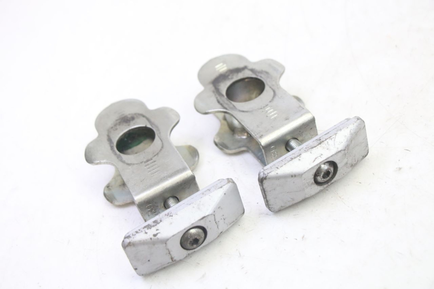 photo de TENDEUR CHAINE SUZUKI GSR 750 (2011 - 2017) - Autre angle de vue