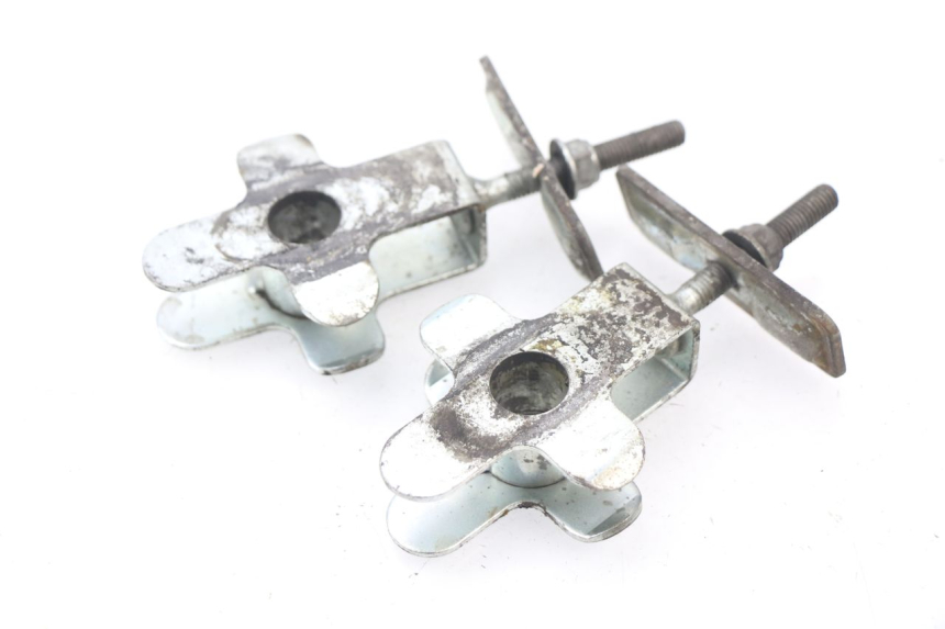 photo de TENDEUR CHAINE SUZUKI GSXF GSX F 600 (1988 - 1997) - Détail de la pièce