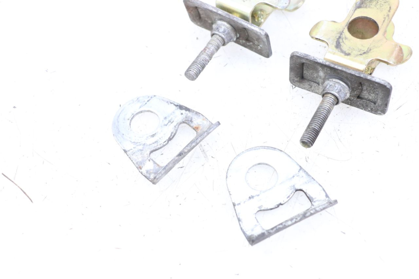 photo de TENDEUR CHAINE HYOSUNG GTR 125 (2006 - 2008) - Zoom état d’usage