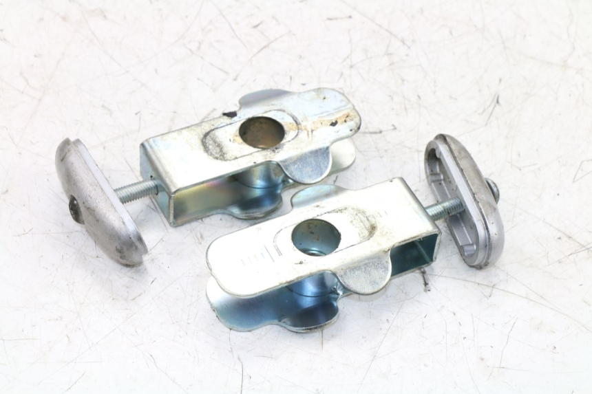 photo de TENDEUR CHAINE SUZUKI SFV GLADIUS 650 (2009 - 2015) - Zoom état d’usage