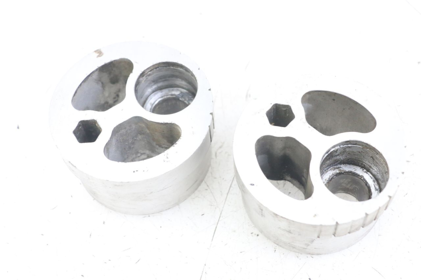 photo de TENDEUR CHAINE TRIUMPH SPEED TRIPLE T301 900 (1994 - 1996) - Vue principale