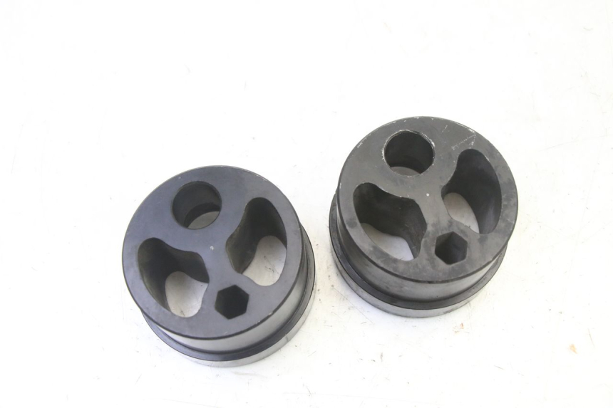 photo de TENDEUR CHAINE TRIUMPH SPRINT 900 (1995 - 1998) - Détail de la pièce