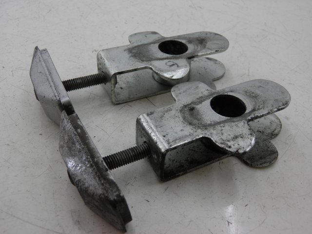 photo de TENDEUR CHAINE SUZUKI GSF N BANDIT 600 (1996 - 1999) - Vue principale