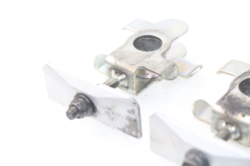 photo de TENDEUR CHAINE SUZUKI SV S ABS 650 (2003 - 2009) - Autre angle de vue