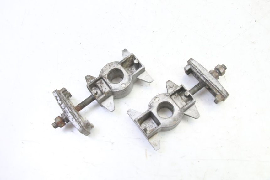 photo de TENDEUR CHAINE YAMAHA TDR DELTABOX 125 (1997 - 2003) - Détail de la pièce