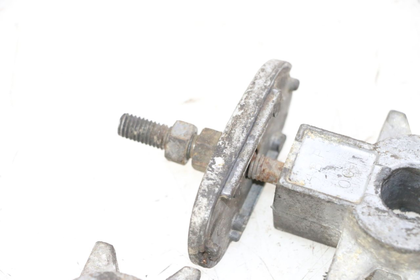 photo de TENDEUR CHAINE YAMAHA XJN DIVERSION 600 (2000 - 2003) - Autre angle de vue