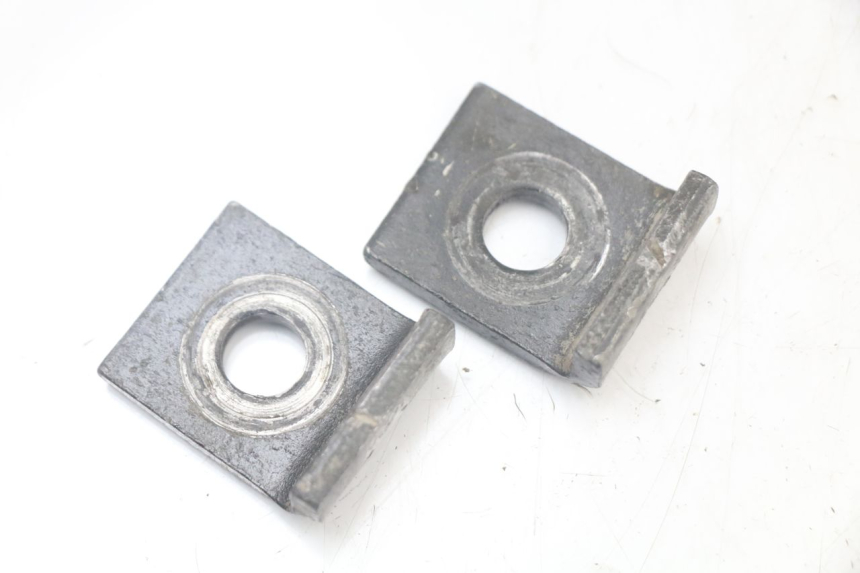 photo de TENDEUR CHAINE PEUGEOT XP6 50 (1997 - 2003) - Gros plan technique