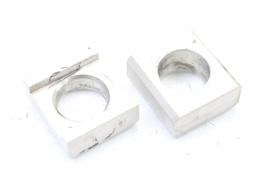 photo de TENDEUR CHAINE YAMAHA FZ6 FAZER S2 600 (2007 - 2011) - Détail de la pièce